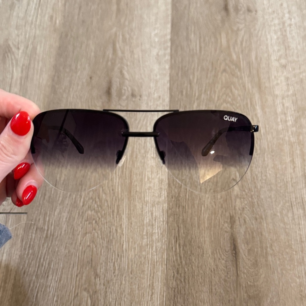 Quay Australia Gradient Aviator Sunglasses